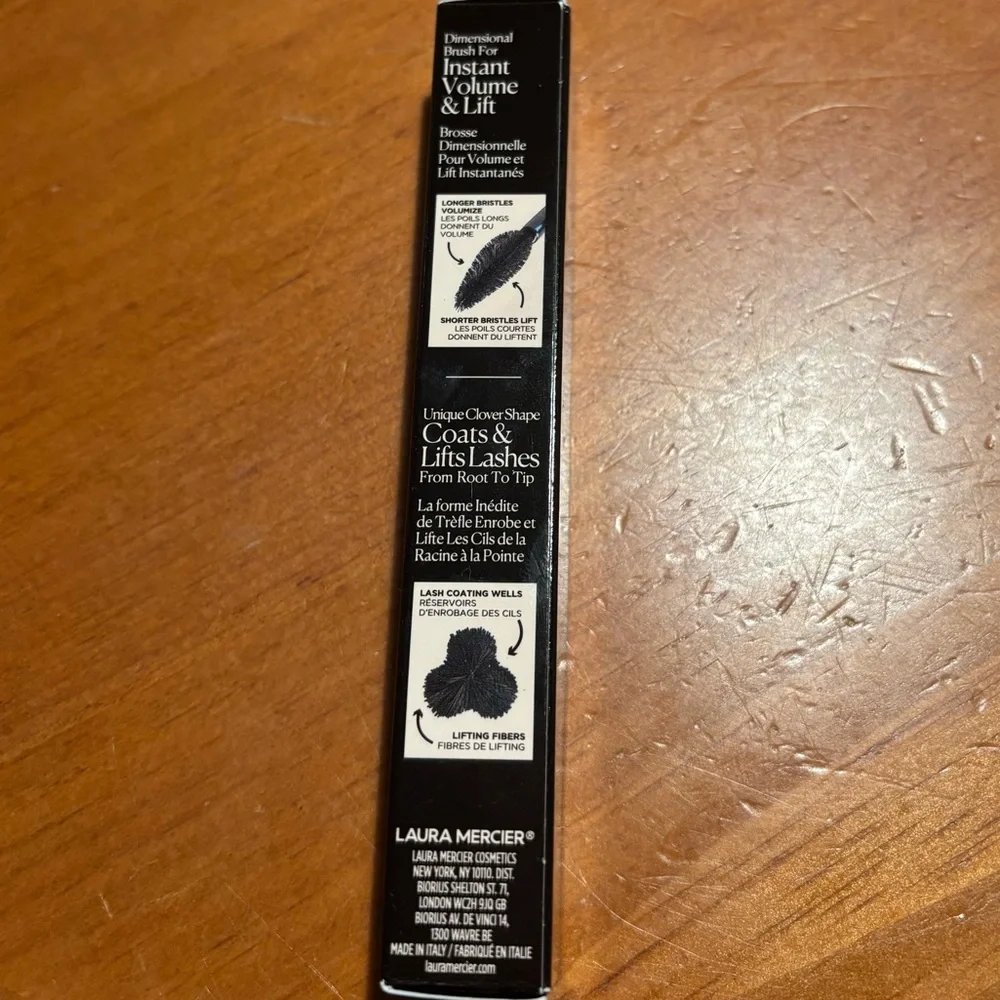 Laura Mercier Caviar Extravagant Volumizing & Lengthening Mascara
